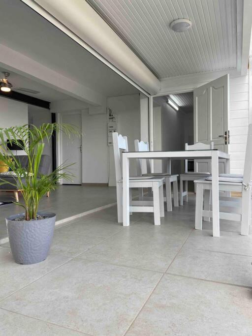 Villa Bahia - Appt F3 Vue Mer Et Montagne Baillif Bagian luar foto